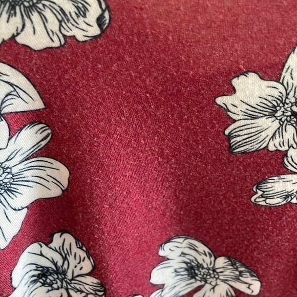 Tickled teal blouse size medium open sleeve floral - Picture 6 of 6